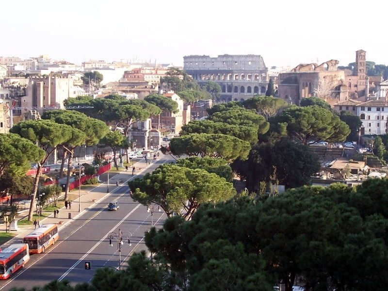 Tour com carro e motorista disponível por 10 horas, em Roma